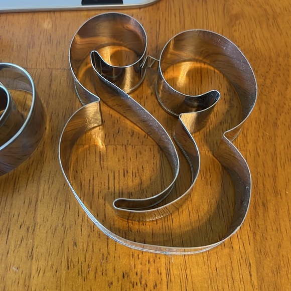 Lenox Kate Spade New York Baking Cookie Cutters with Tin - Picture 5 of 6